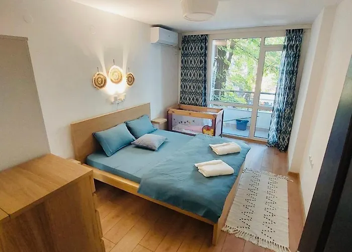 Апартамент Sky Hills 2 *